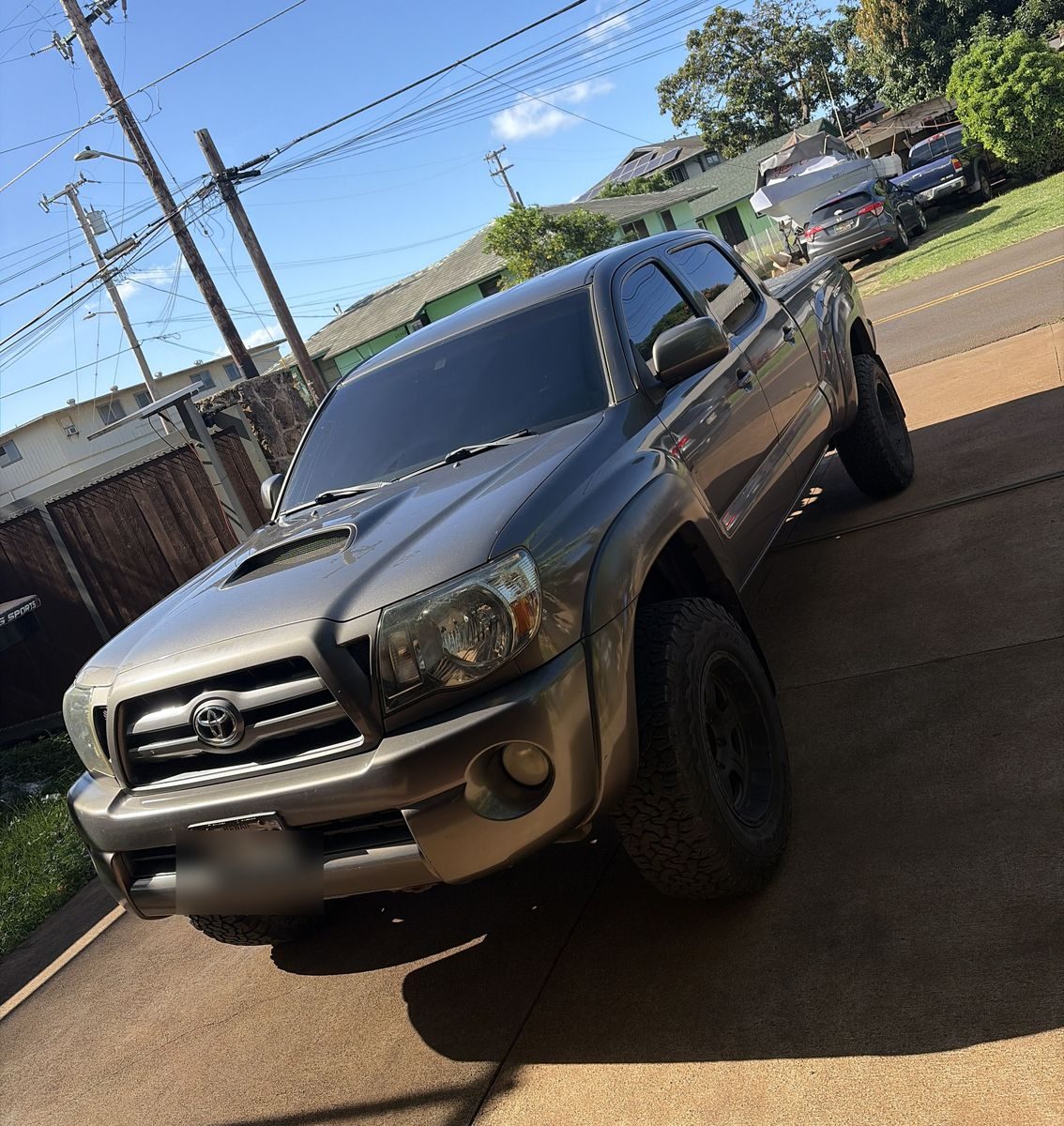 Tinted truck, North Shore